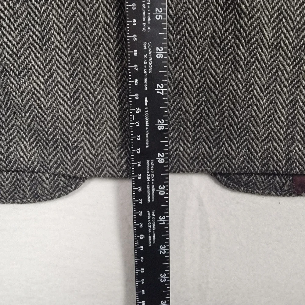 Harris Tweed Herringbone Sport Coat Blazer Mens Gray Wool Handwoven Vintage